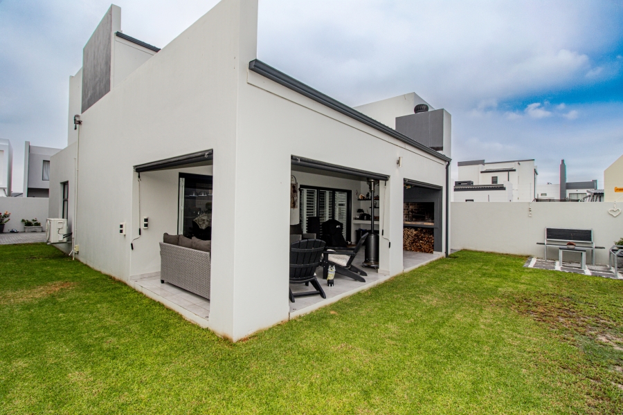 4 Bedroom Property for Sale in Sandown Western Cape